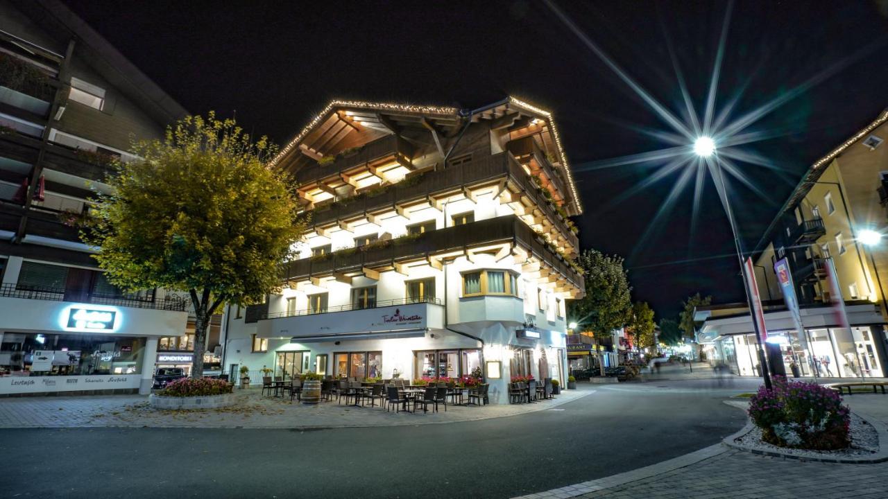 Tiroler Weinstube Aparthotel Seefeld in Tirol Kültér fotó