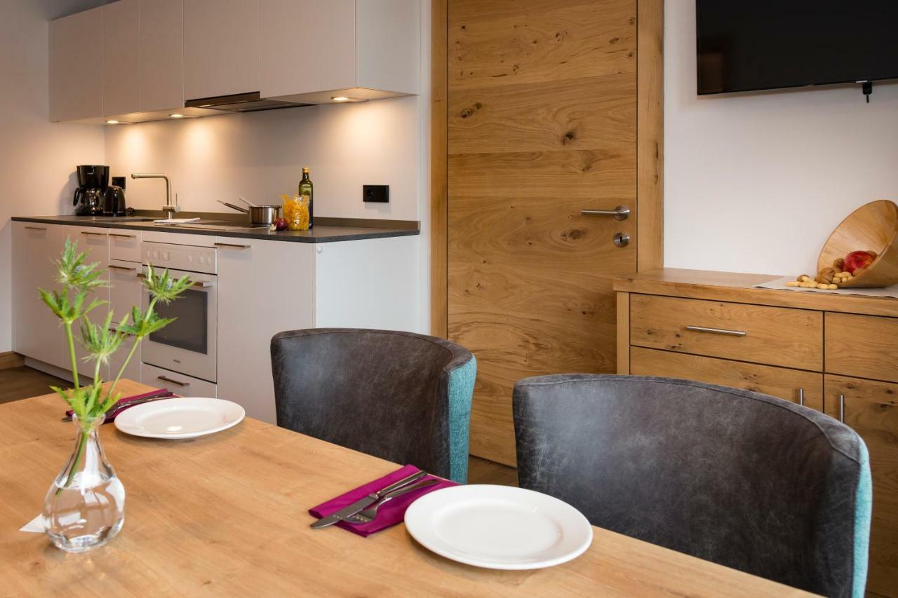 Tiroler Weinstube Aparthotel Seefeld in Tirol Kültér fotó