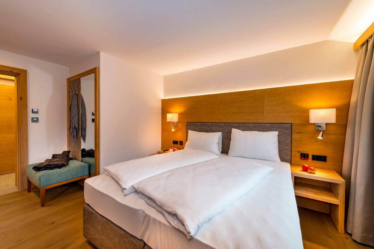 Tiroler Weinstube Aparthotel Seefeld in Tirol Kültér fotó